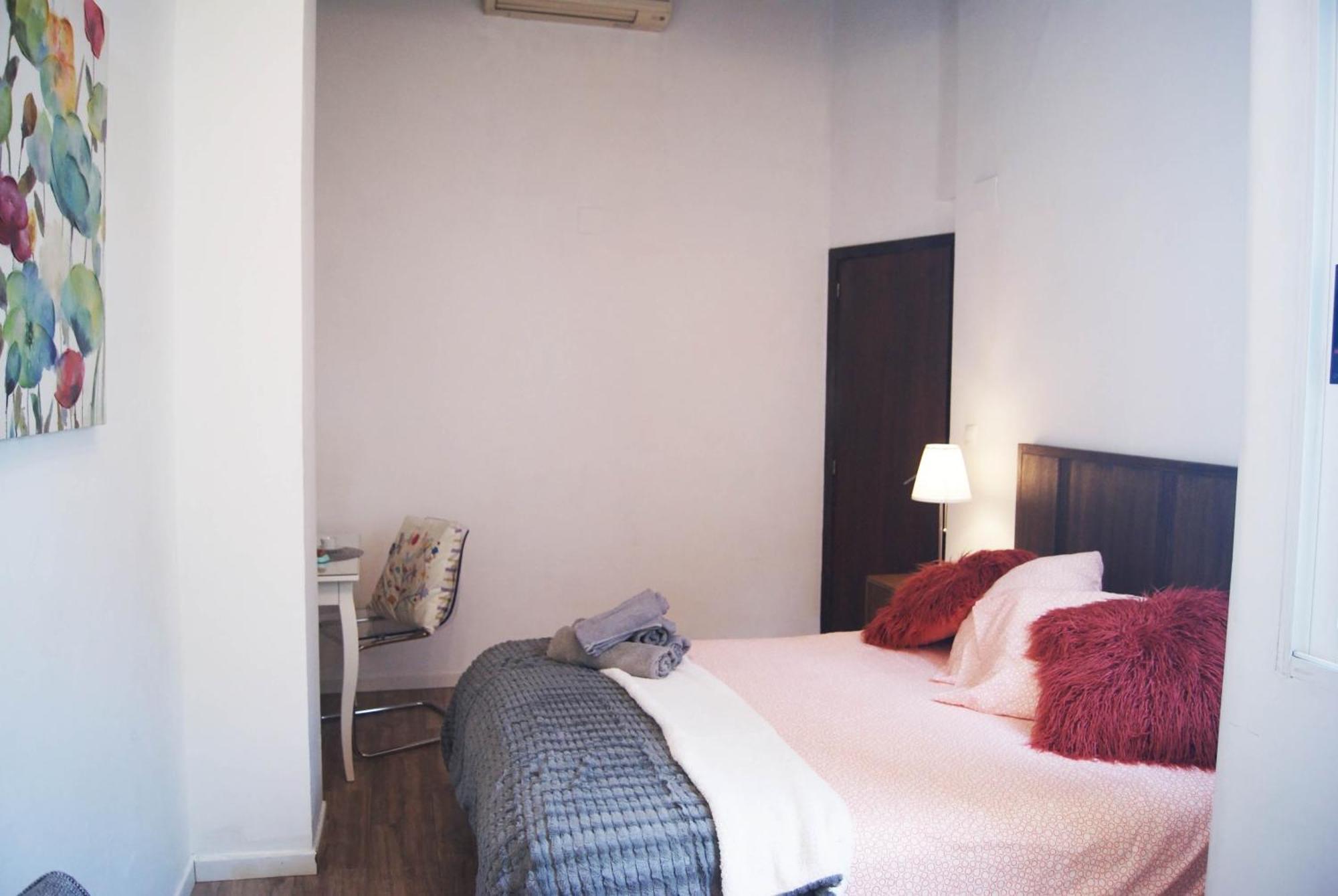 Apartamentos Centricos Barrio Del Carmen Валенсия Экстерьер фото